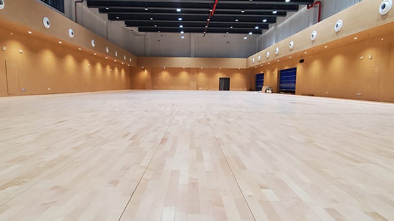 在选择实木多层地板时，消费者可以关注以下几家环保等级高的厂家：